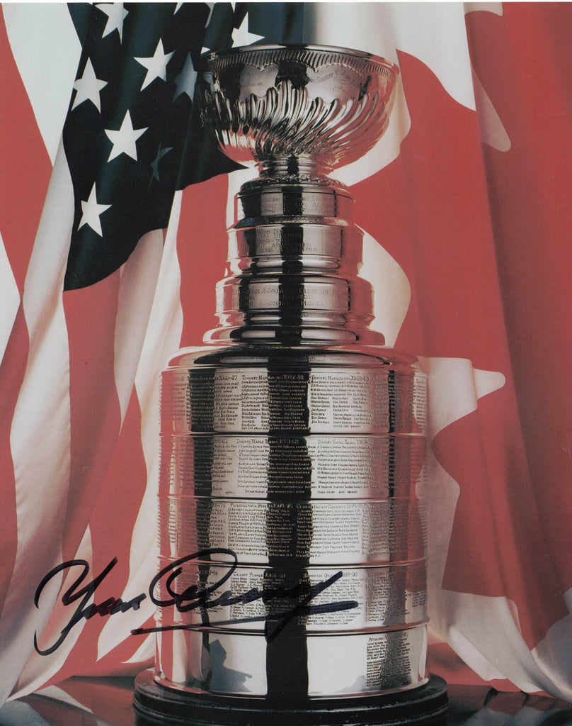 NHL MONTREAL CANADIENS YVAN COURNOYER AUTOGRAPHED 8X10 PHOTO, STANLEY CUP